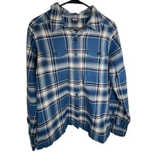 Patagonia Blue and White Button Up Long Sleeve Flannel T-Shirt